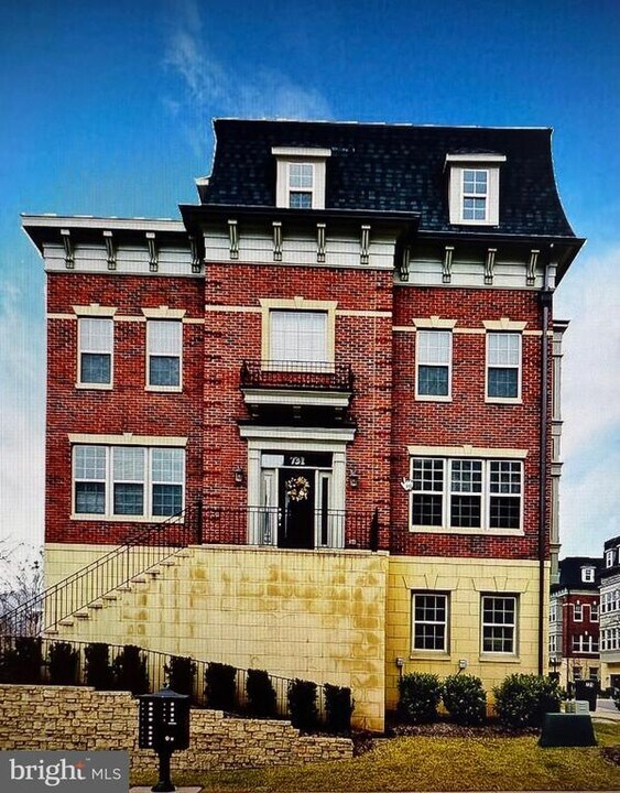 731 Sentry Square in Oxon Hill, MD - Building Photo