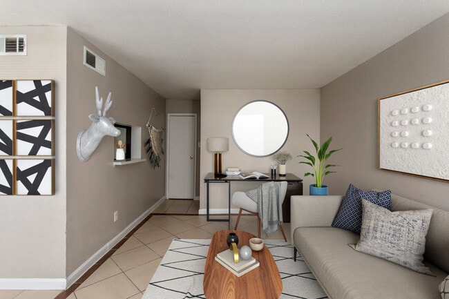 Chestnut Hill in Houston, TX - Building Photo - Building Photo