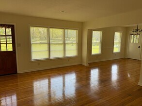 2140 Hill N Dale Dr North in Tallahassee, FL - Building Photo - Building Photo