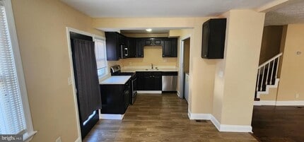 623 New Jersey Ave in Essex, MD - Building Photo - Building Photo