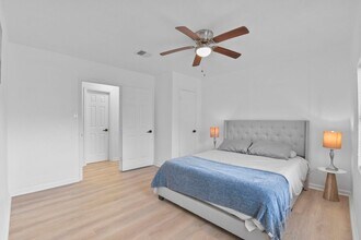 5530 Malmedy Rd in Houston, TX - Building Photo - Building Photo