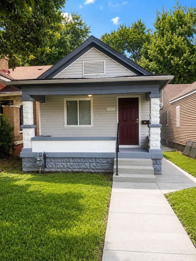 property at 3031 Grand Ave