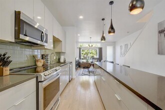 1701 MLK Jr Blvd in Austin, TX - Building Photo - Building Photo