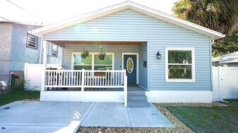 829 18th St S in St. Petersburg, FL - Building Photo