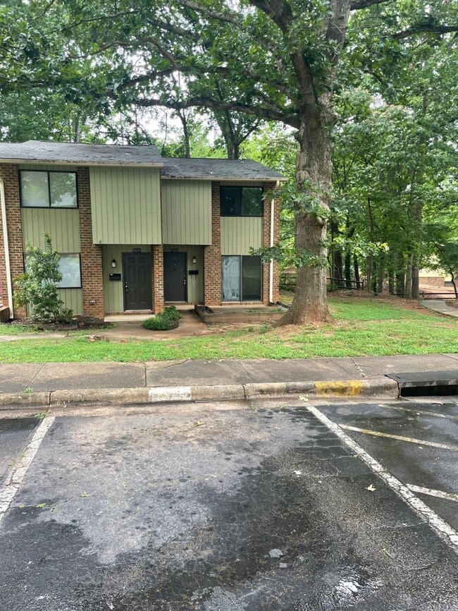 property at 1223 Teakwood Pl