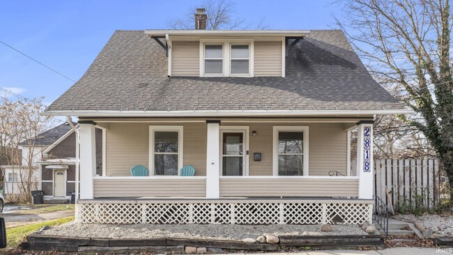 property at 2818 Beaver Ave