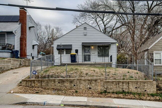 property at 3437 Jackson Ave