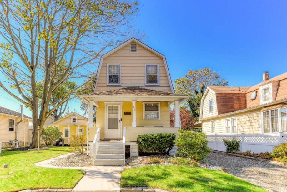 1719 Newman St in Belmar, NJ - Building Photo