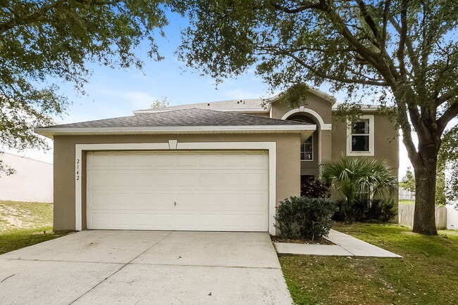 property at 2142 Sandridge Cir