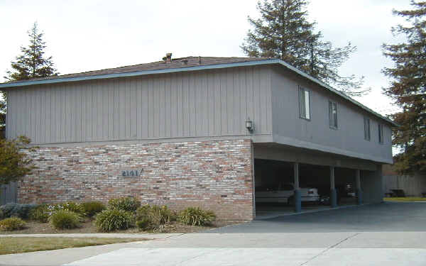 2141 Fremont St in Concord, CA - Building Photo - Building Photo