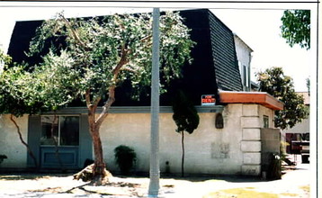 1010 E Broadway in Anaheim, CA - Building Photo - Building Photo