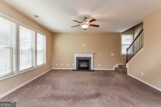 928 Upland Ives Dr in Sugar Hill, GA - Building Photo - Building Photo