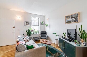 187 Wayne St in Jersey City, NJ - Building Photo - Building Photo