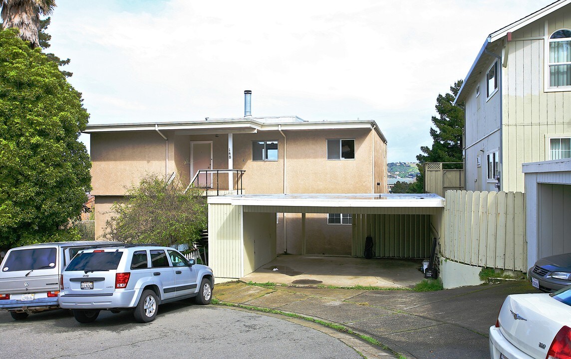 146 Buchanan Ct in Sausalito, CA - Building Photo