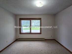 7 Hartley St in Lewiston, ME - Building Photo - Building Photo