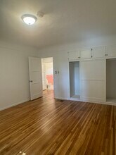 8616 McConnell Ave in Los Angeles, CA - Foto de edificio - Building Photo