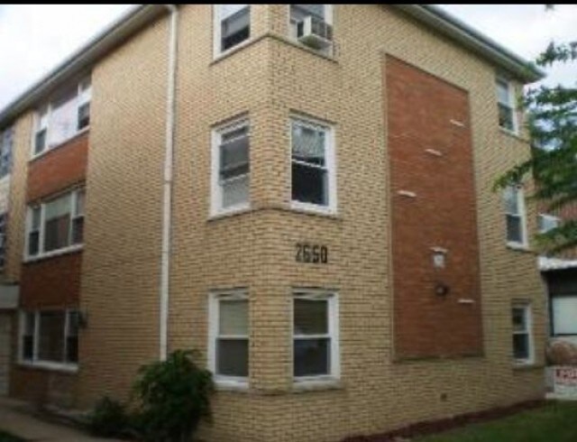 2650 W Touhy Ave-Unit -2N in Chicago, IL - Building Photo