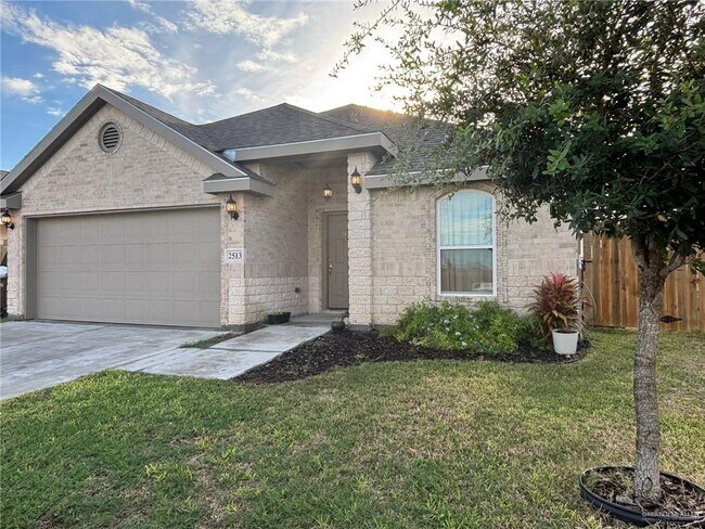 2513 Antelope Cyn St in Edinburg, TX - Building Photo - Building Photo