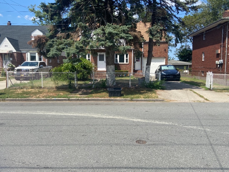 36 Hamilton Ave in Clifton, NJ - Building Photo