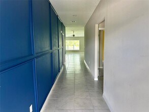 2133 Old Mining Rd in Lakeland, FL - Foto de edificio - Building Photo