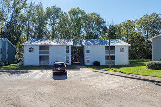 Meadow Creek Apartments in Jackson, MS - Foto de edificio - Building Photo