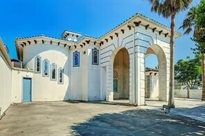 135 1st St in San Leon, TX - Building Photo - Building Photo