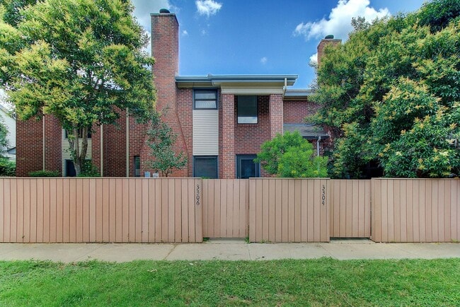 property at 3306 Foster Ln