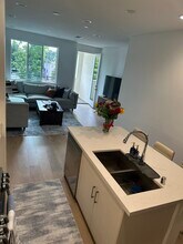 22 E Sunset St in Long Beach, CA - Building Photo - Building Photo