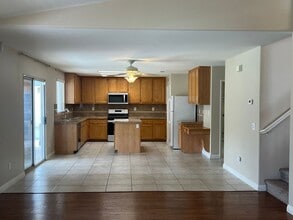 23556 Mountain Breeze Dr in Murrieta, CA - Building Photo - Building Photo