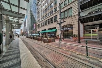 705 Main St, Unit 610 in Houston, TX - Building Photo - Building Photo