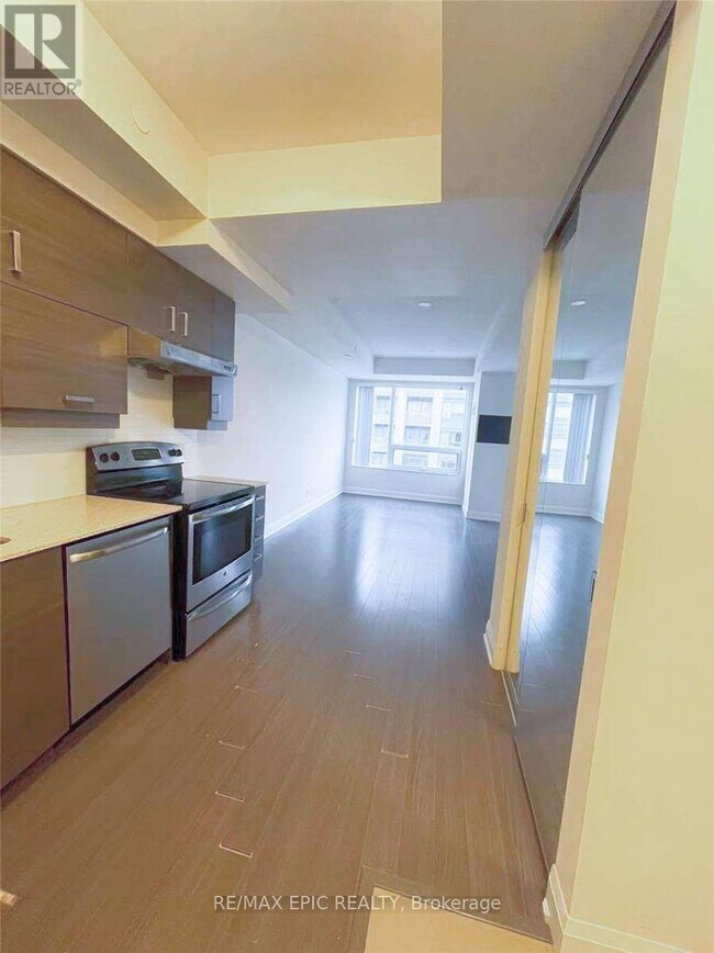 1-601 Uptown Dr in Markham, ON - Building Photo - Building Photo