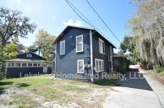 906 Vistabula St in Lakeland, FL - Building Photo - Building Photo