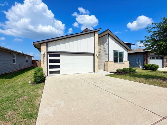 8004 City Top Blvd in Austin, TX - Building Photo - Building Photo