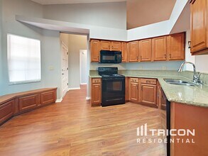 11318 Silverleaf Ct in Riverview, FL - Foto de edificio - Building Photo