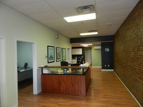 75 Alderney Dr in Dartmouth, NS - Building Photo - Building Photo