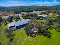 8290 Ranch Road 12 in San Marcos, TX - Foto de edificio - Building Photo