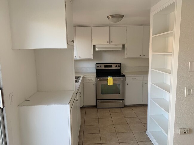 1574-1578 N Broadway in Escondido, CA - Building Photo - Building Photo