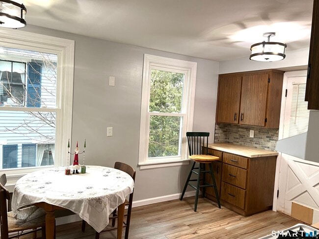 130 Platt Ave in Norwich, CT - Building Photo - Building Photo