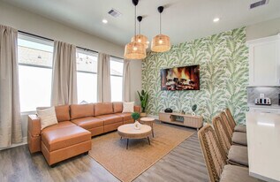 8320 Curry Rd, Unit SI ID1391267P in Houston, TX - Building Photo