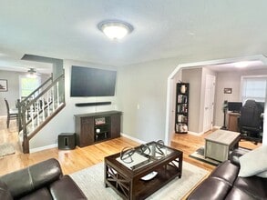 101 Hilltop Dr in Southbridge, MA - Building Photo - Building Photo