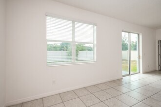 111 Roseville Dr in Haines City, FL - Building Photo - Building Photo