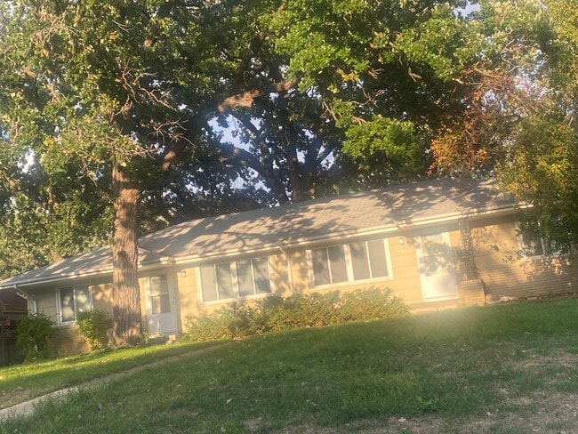 property at 7207 Lyndale Ave S