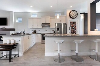 10416 Jackson Rd in Maple Ridge, BC - Building Photo - Building Photo