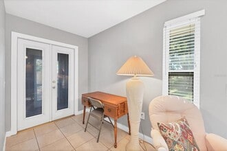 2703 Forest Knoll Dr in Sarasota, FL - Building Photo - Building Photo