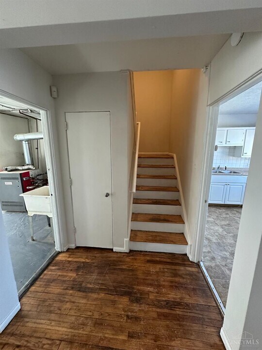 19 Chalmers Ct in Cincinnati, OH - Building Photo