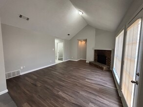 5803 Pecan Trce in Memphis, TN - Building Photo - Building Photo