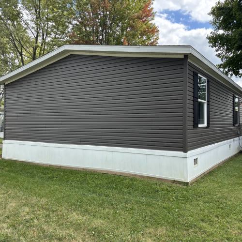 property at 2800 W Memorial Dr