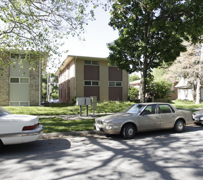 4621 Stockwell St in Lincoln, NE - Building Photo - Building Photo