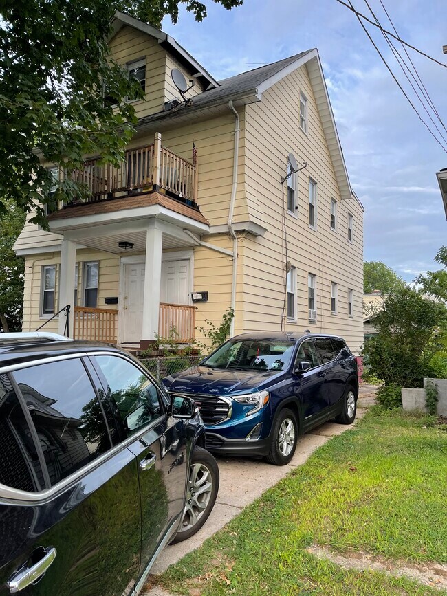 1415 Hiawatha Ave Rentals in Hillside, NJ