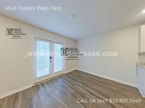 6540 Torrey Pnes Trce in Laurel Hill, FL - Building Photo - Building Photo